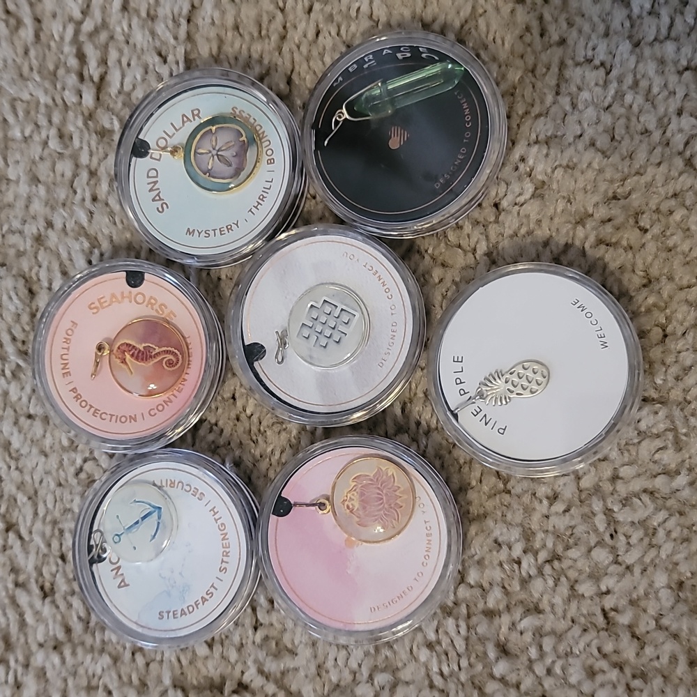 7 Chain Station Charms